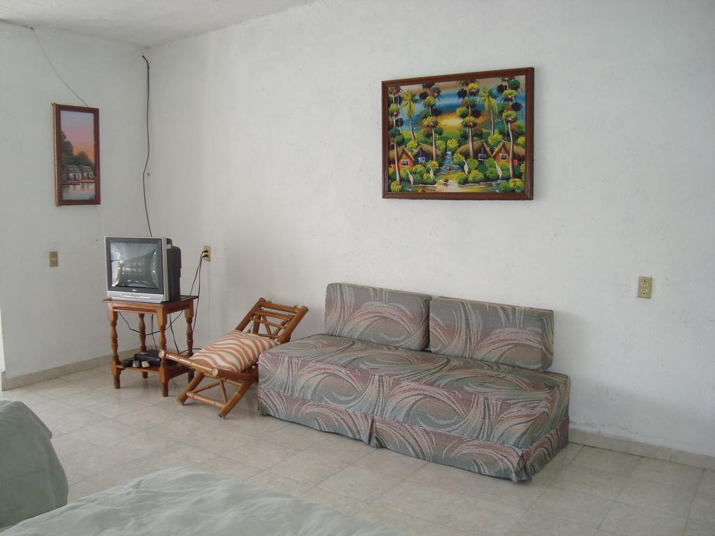 Hotel Teques Inn Текескітенго Номер фото